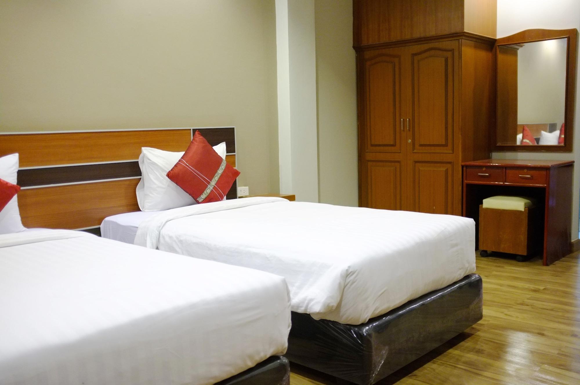 The Perfect North Pattaya Hotel Exterior photo